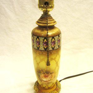 VTG MCM SMALL ACCENT LAMP,VASE STYLE W/ROSE MOTIF